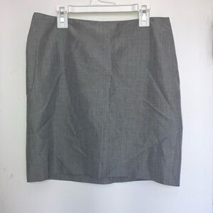 BANANA REPUBLIC | Classic Gray Skirt